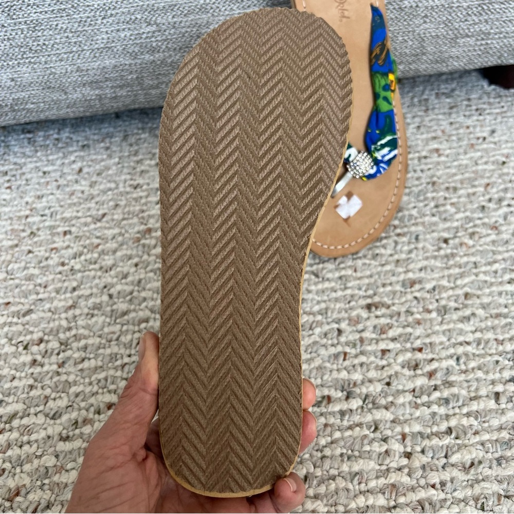 JAMS WORLD Jeweled Rhinestone Flip Flops Multi Color Tropical pattern - Picture 7 of 7